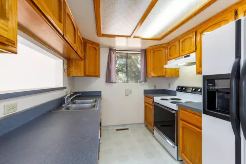 28205 Bear Valley Rd, Tehachapi, CA 93561 photo 8