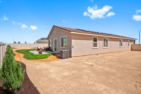 45131 Landing Pl, Lancaster, CA 93536 photo 27