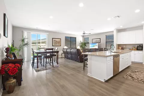 45131 Landing Pl, Lancaster, CA 93536 photo 5