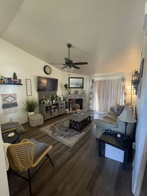 43024 Denmore Ave E, Lancaster, CA 93535 photo 5