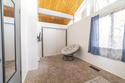 2040 Mojave Scenic Dr, Wrightwood, CA 92397 photo 13