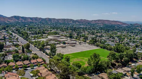 11226 Denivelle Pl, Tujunga, CA 91043 photo 42