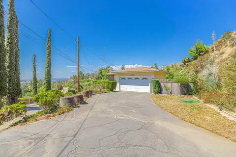 11226 Denivelle Pl, Tujunga, CA 91043 photo 30