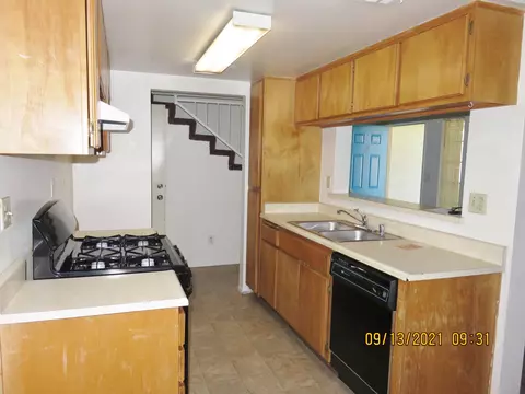 43930 Sammy Dr, Lancaster, CA 93535 photo 9