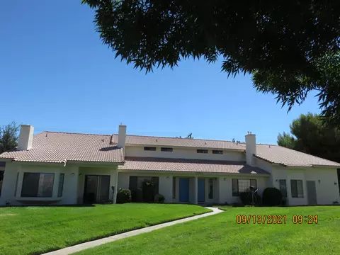 43930 Sammy Dr, Lancaster, CA 93535 photo 2
