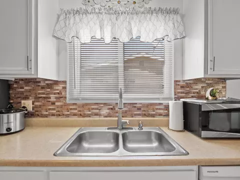 45542 Andale Ave, Lancaster, CA 93535 photo 9