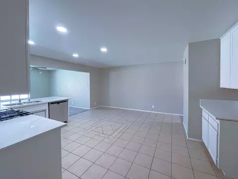 619 Avenue J6 E, Lancaster, CA 93535 photo 5