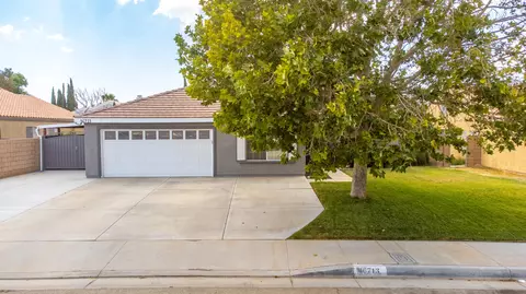 36713 Rose St, Palmdale, CA 93552 photo 2