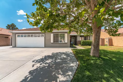 36713 Rose St, Palmdale, CA 93552 photo 1