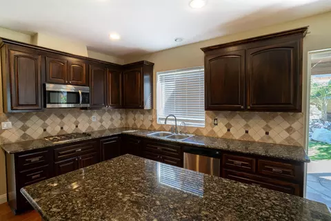 4724 Ave J3 W, Lancaster, CA 93536 photo 12