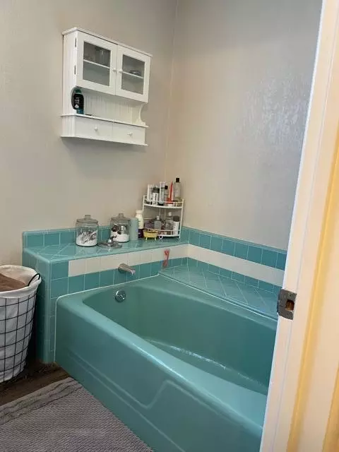 Bath - 7263 E Avenue F8, Lancaster, CA 93535 photo 2 of 5