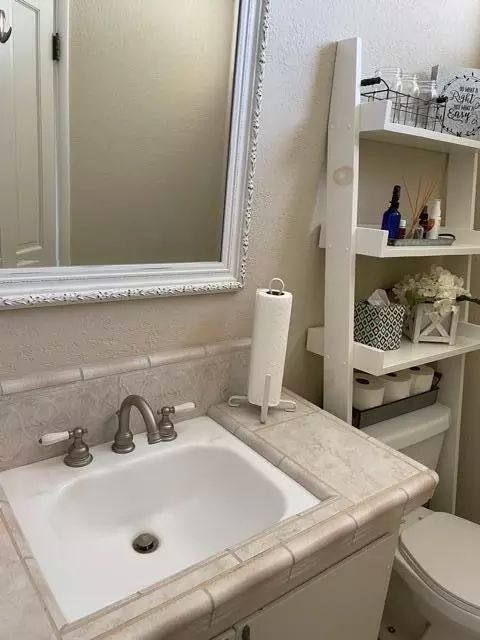Bath - 7263 E Avenue F8, Lancaster, CA 93535 photo 5 of 5