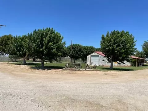 Exterior - 7263 E Avenue F8, Lancaster, CA 93535 photo 13 of 13