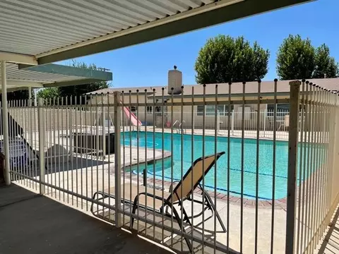 Exterior - 7263 E Avenue F8, Lancaster, CA 93535 photo 5 of 13