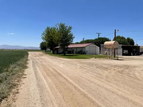 Exterior - 7263 E Avenue F8, Lancaster, CA 93535 photo 11 of 13