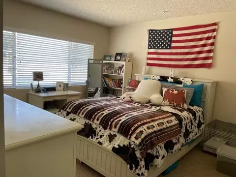 Bedroom - 7263 E Avenue F8, Lancaster, CA 93535 photo 2 of 3