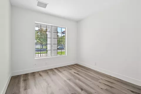 43327 Vineyard Dr, Lancaster, CA 93535 photo 10