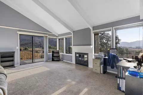 23580 Lakeview Dr, Tehachapi, CA 93561 photo 14