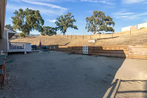 23580 Lakeview Dr, Tehachapi, CA 93561 photo 35