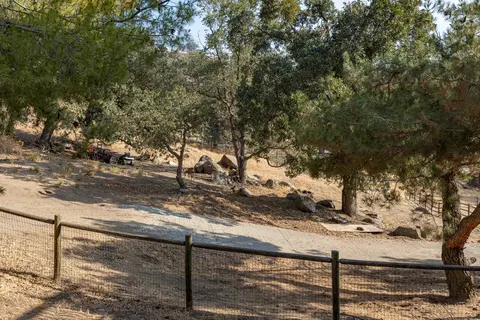 27400 Oakflat Dr, Tehachapi, CA 93561 photo 36