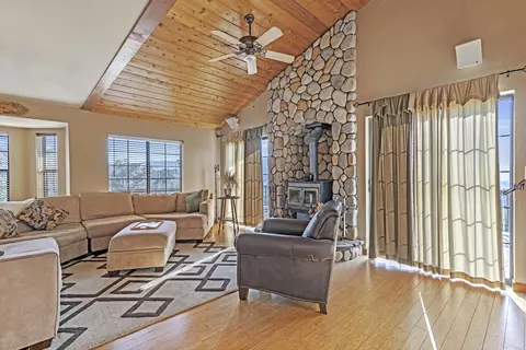 27400 Oakflat Dr, Tehachapi, CA 93561 photo 9