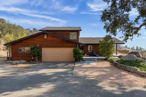 27400 Oakflat Dr, Tehachapi, CA 93561 photo 1