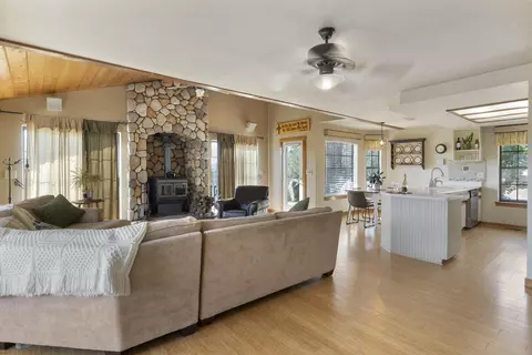 27400 Oakflat Dr, Tehachapi, CA 93561 photo 8