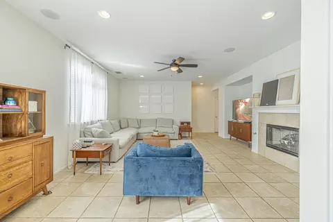 43369 Brandon Thomas Way, Lancaster, CA 93536 photo 15