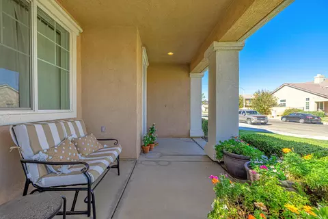 43369 Brandon Thomas Way, Lancaster, CA 93536 photo 6