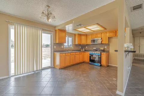 41110 168th St E, Lancaster, CA 93535 photo 9