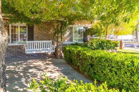 44002 Higbee Ave, Lancaster, CA 93534 photo 3