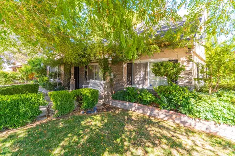 44002 Higbee Ave, Lancaster, CA 93534 photo 2