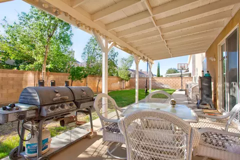 43329 Hampton St, Lancaster, CA 93536 photo 32