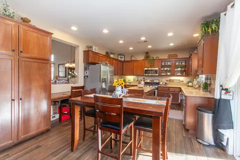 43329 Hampton St, Lancaster, CA 93536 photo 17