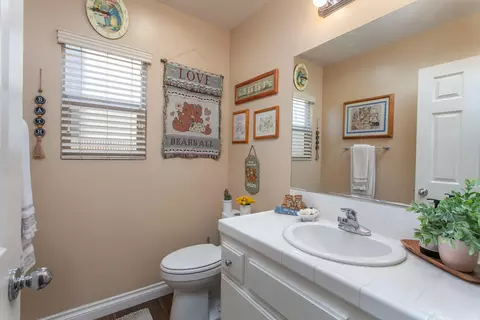 43329 Hampton St, Lancaster, CA 93536 photo 21