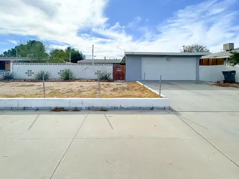 414 Lancaster Blvd E, Lancaster, CA 93535 photo 1