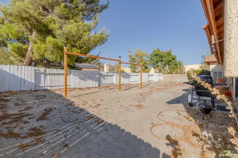 4359 Saddleback Rd, Palmdale, CA 93552 photo 17