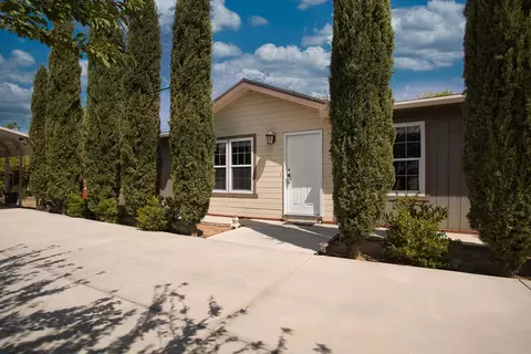 50623 Taney St, Lancaster, CA 93536 photo 2