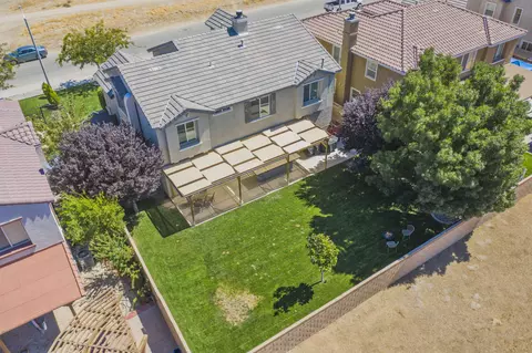 43879 42nd St W, Lancaster, CA 93536 photo 3