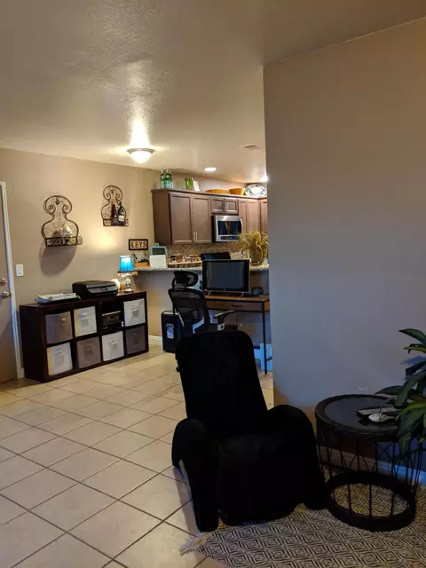 201 Kettering St W, Lancaster, CA 93534 photo 11