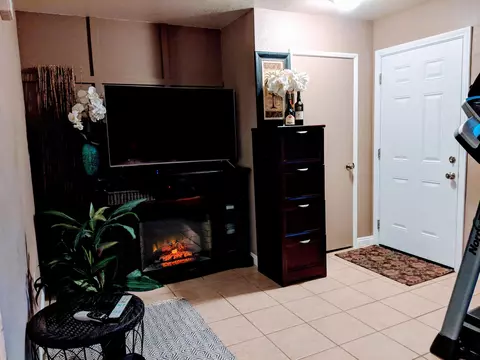 201 Kettering St W, Lancaster, CA 93534 photo 10