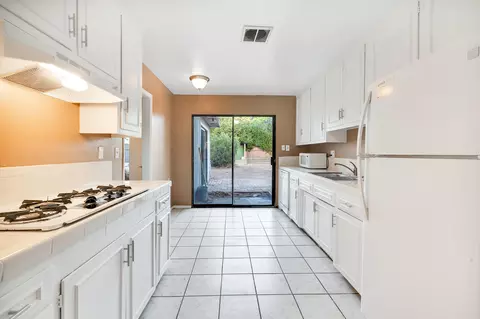 44914 Lorimer Ave, Lancaster, CA 93534 photo 6