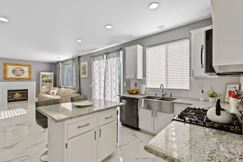 36501 Silverado Dr, Palmdale, CA 93550 photo 11