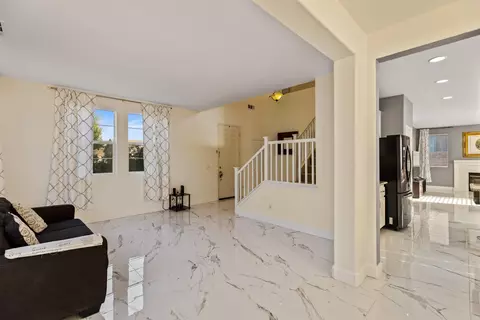 36501 Silverado Dr, Palmdale, CA 93550 photo 4