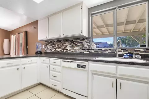 1008 Lancaster Blvd E, Lancaster, CA 93535 photo 6