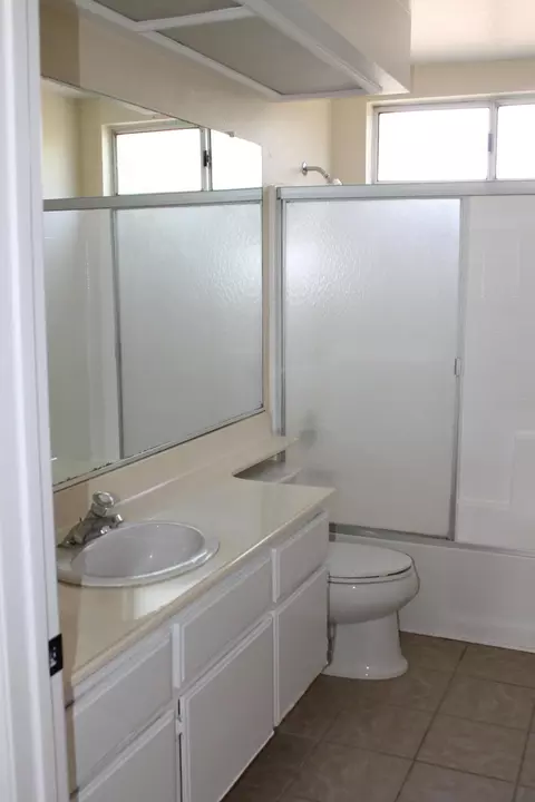 601 Esther Dr, Lancaster, CA 93535 photo 15