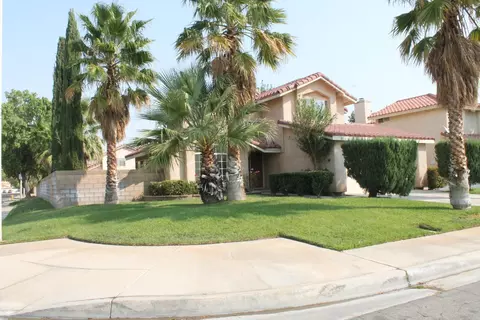 601 Esther Dr, Lancaster, CA 93535 photo 1