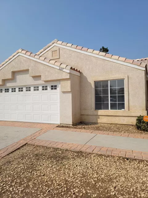 36727 Rose St, Palmdale, CA 93552 photo 2