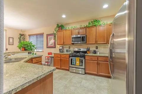 42926 Edson Ave, Lancaster, CA 93536 photo 15