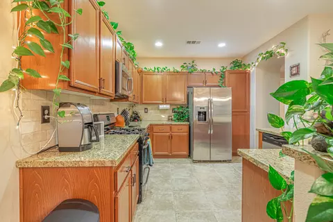 42926 Edson Ave, Lancaster, CA 93536 photo 13